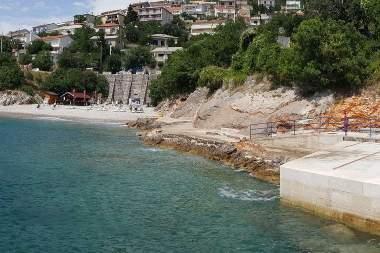 Beachfront Studio Apartment Vintage In Senj Senj  Eksteriør billede